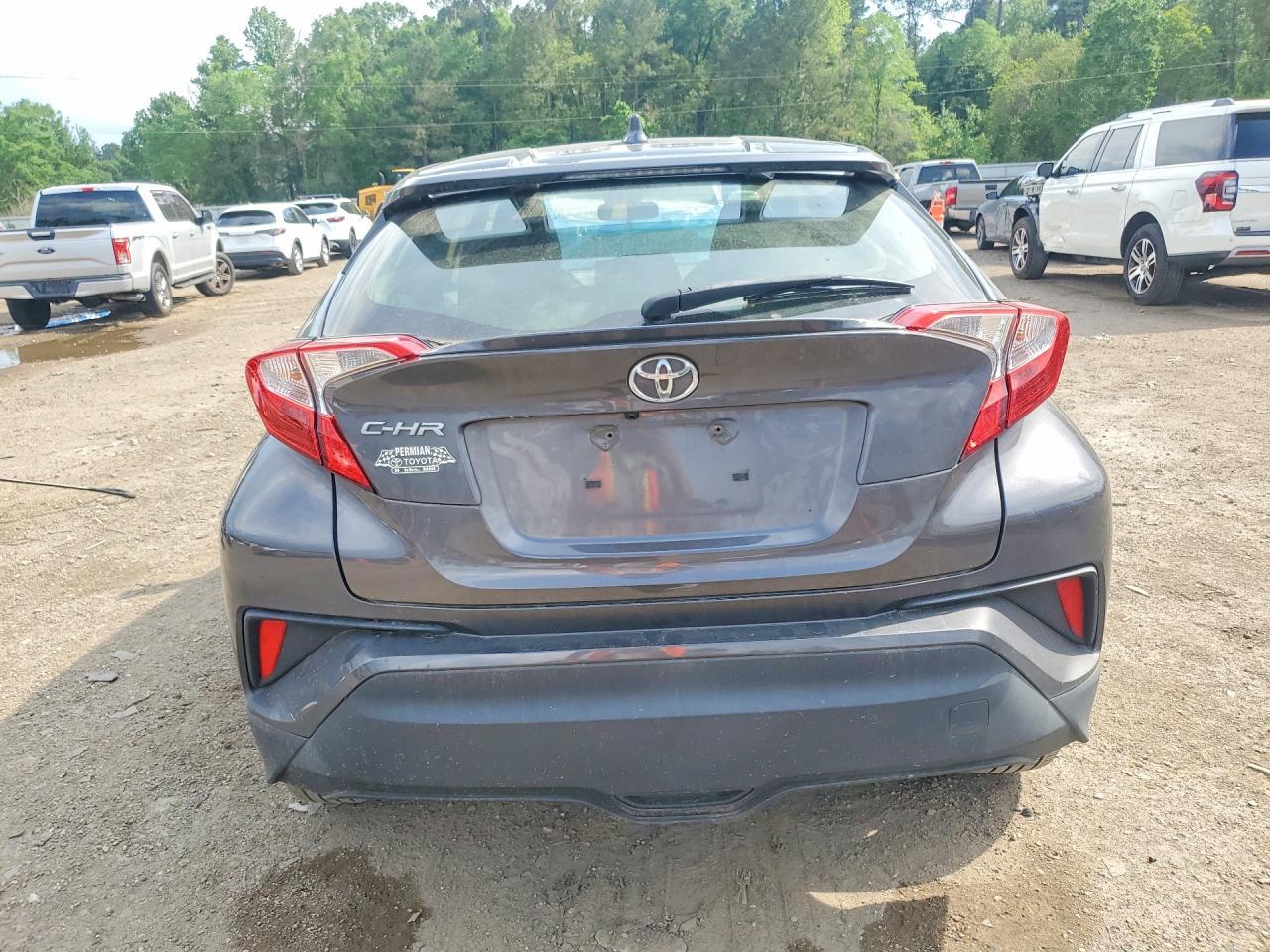 2021 Toyota C-Hr Le - zdjęcie 6