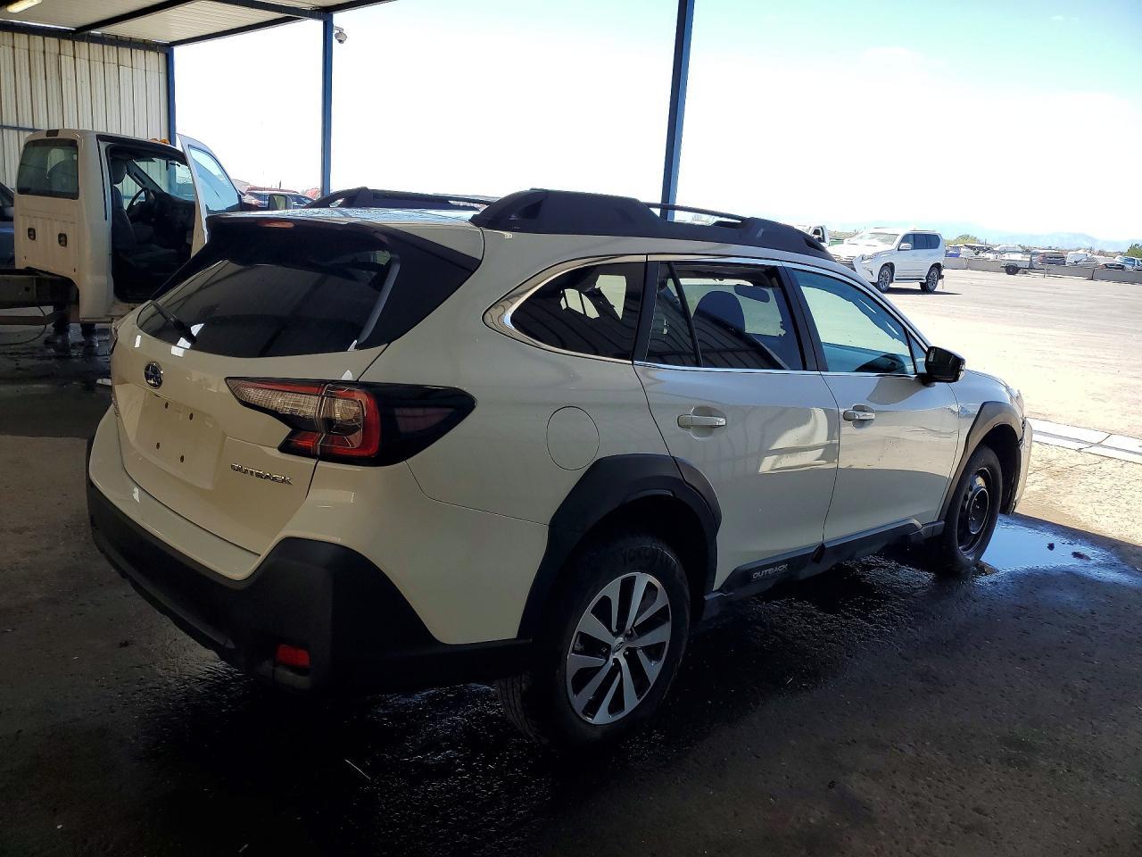 2025 Subaru Outback Premium - zdjęcie 3