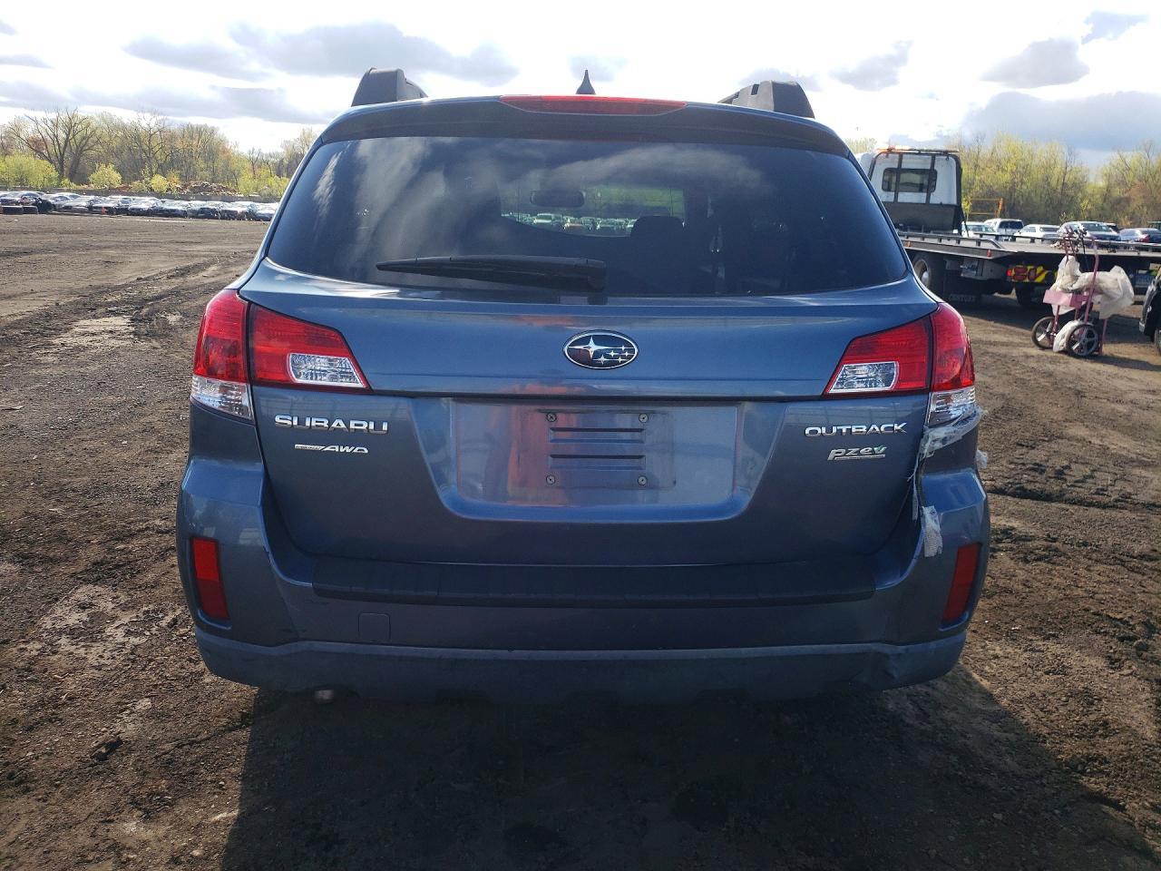 2014 Subaru Outback 2.5I Premium - zdjęcie 5