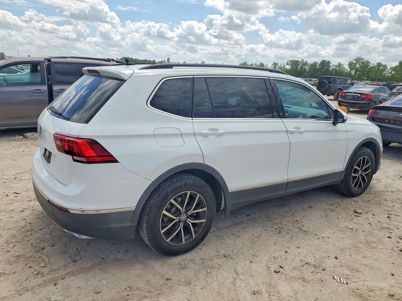 2021 Volkswagen Tiguan Se - zdjęcie 3