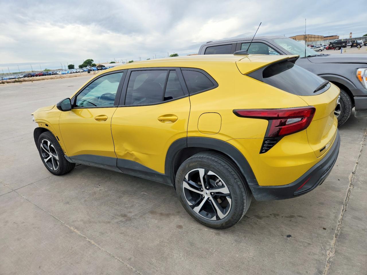 2025 Chevrolet Trax 1Rs - zdjęcie 2