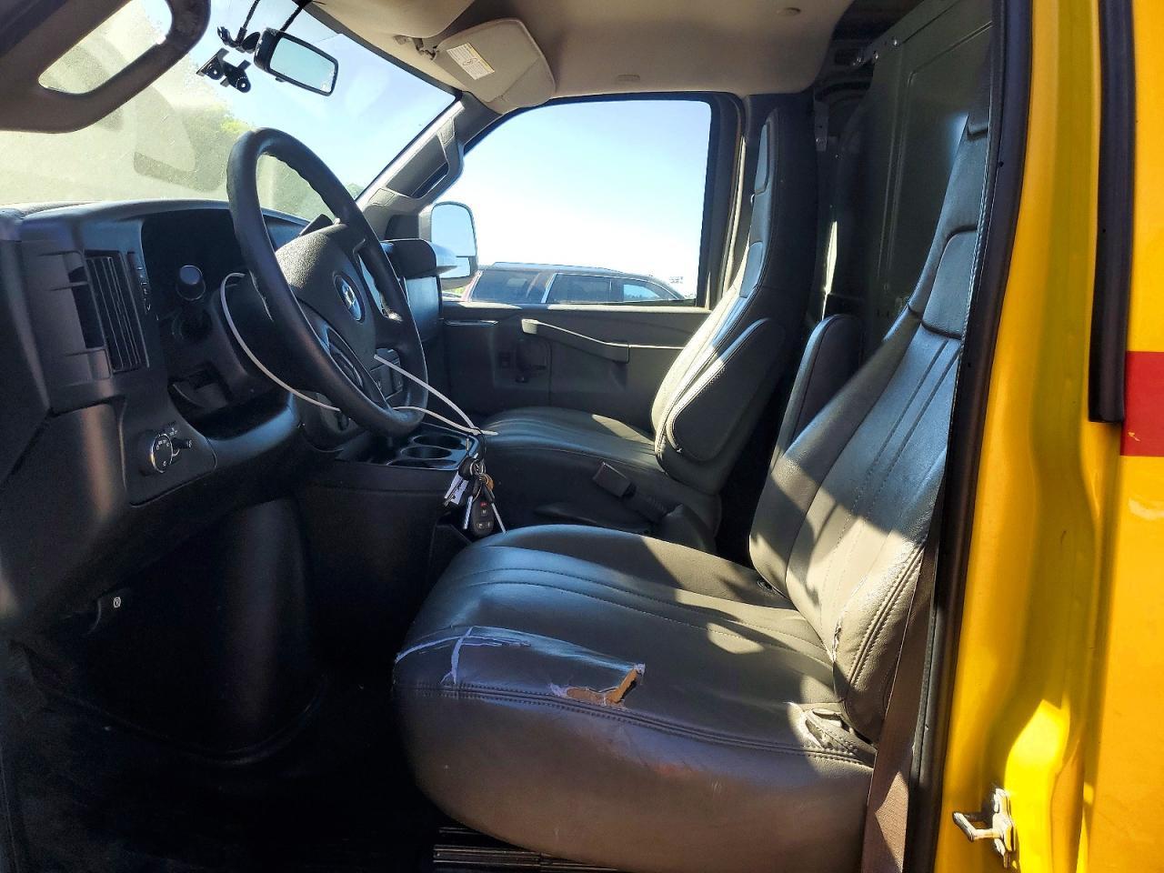 2020 Chevrolet Express G2500 Paratransit - zdjęcie 7