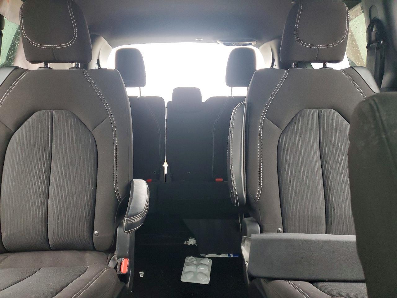 2021 Chrysler Pacifica Touring - zdjęcie 10