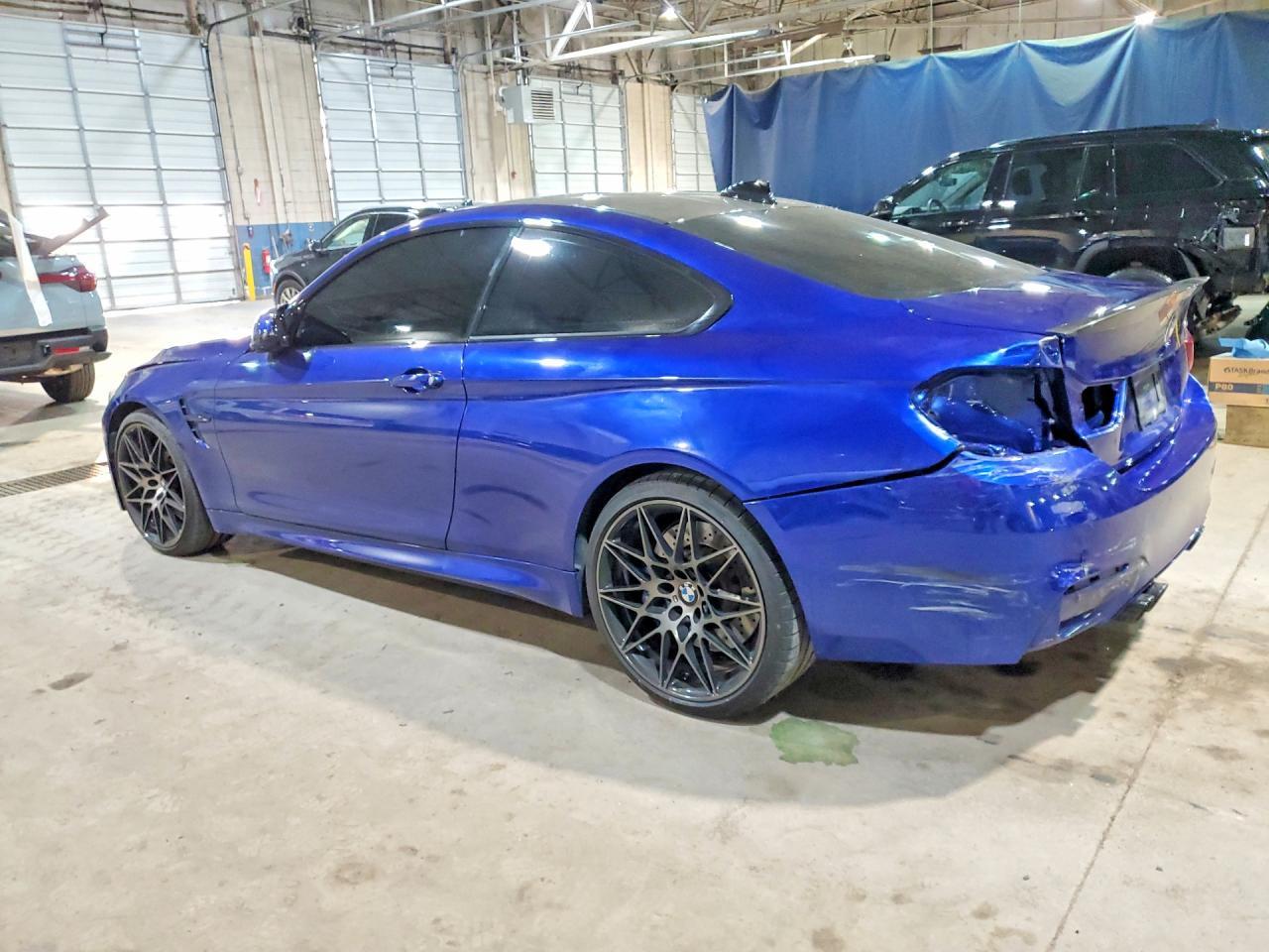 2020 BMW M4 - zdjęcie 2