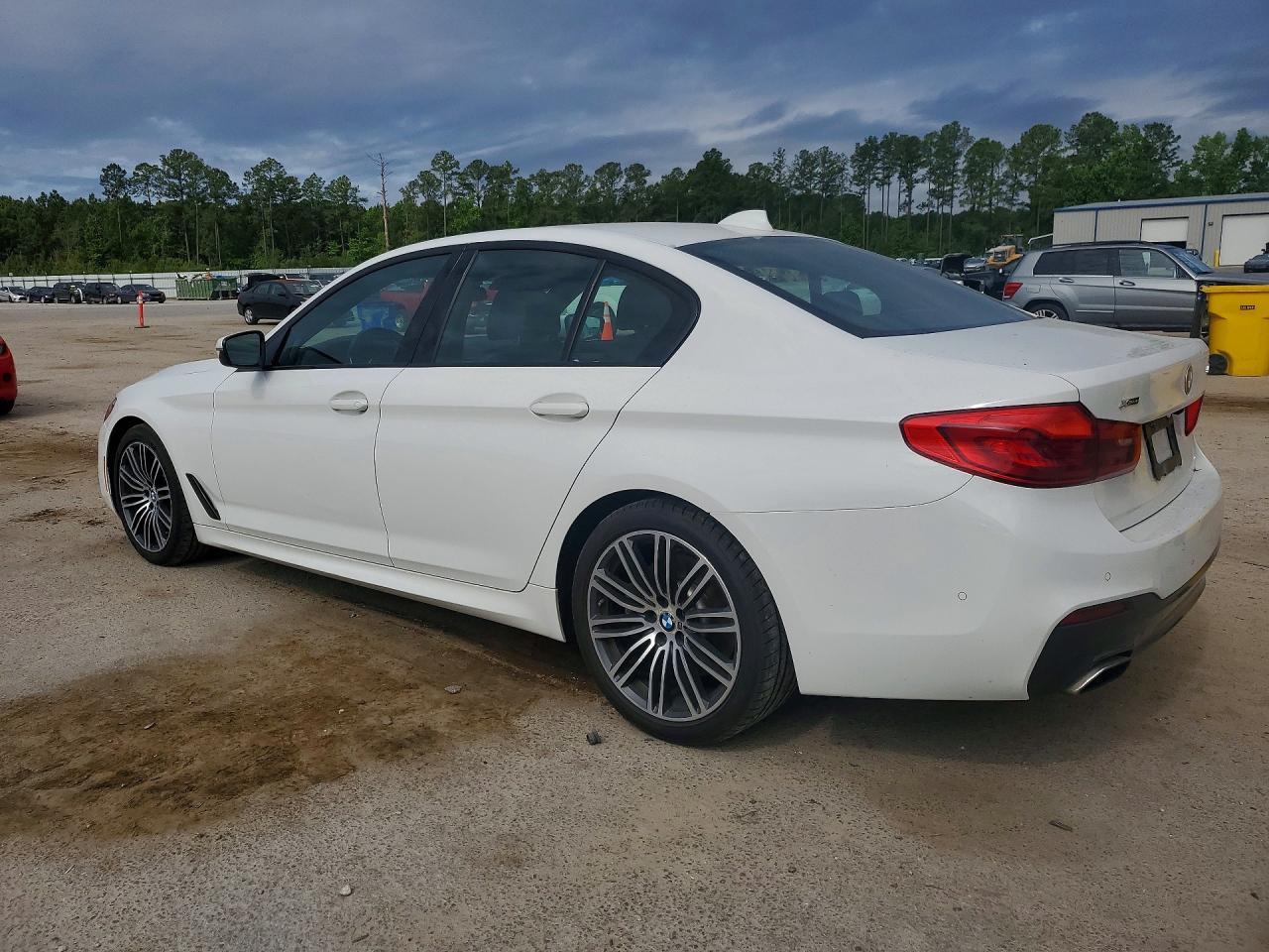2019 BMW 540 Xi - zdjęcie 2