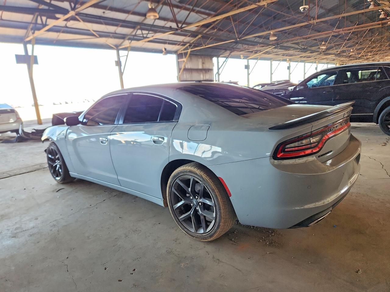 2021 Dodge Charger Sxt - zdjęcie 2