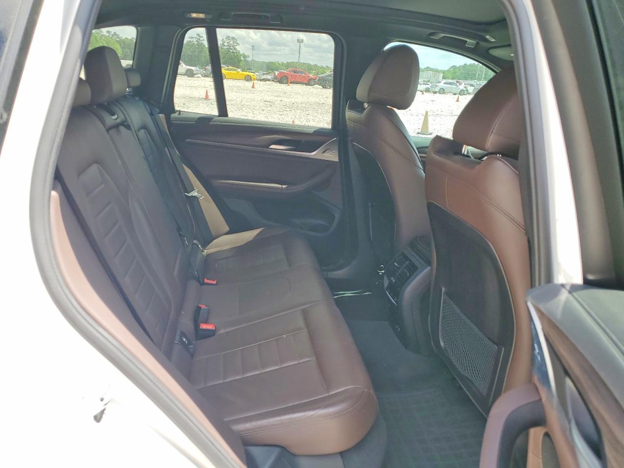 2020 BMW X3 xDrivem40I - zdjęcie 11