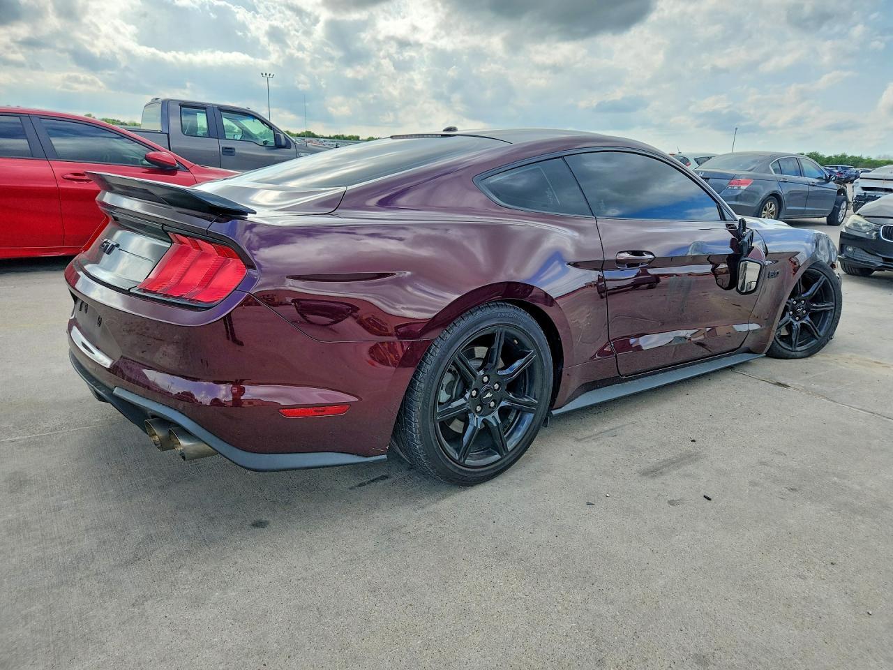 2018 Ford Mustang Gt - zdjęcie 3