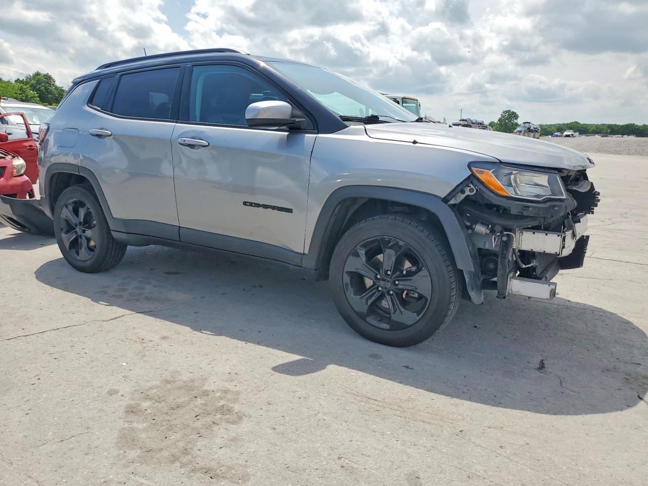 2018 Jeep Compass Latitude - zdjęcie 4
