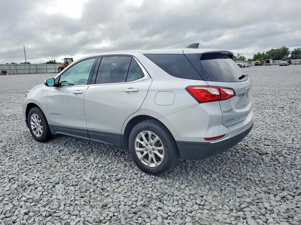 2018 Chevrolet Equinox Lt - zdjęcie 2