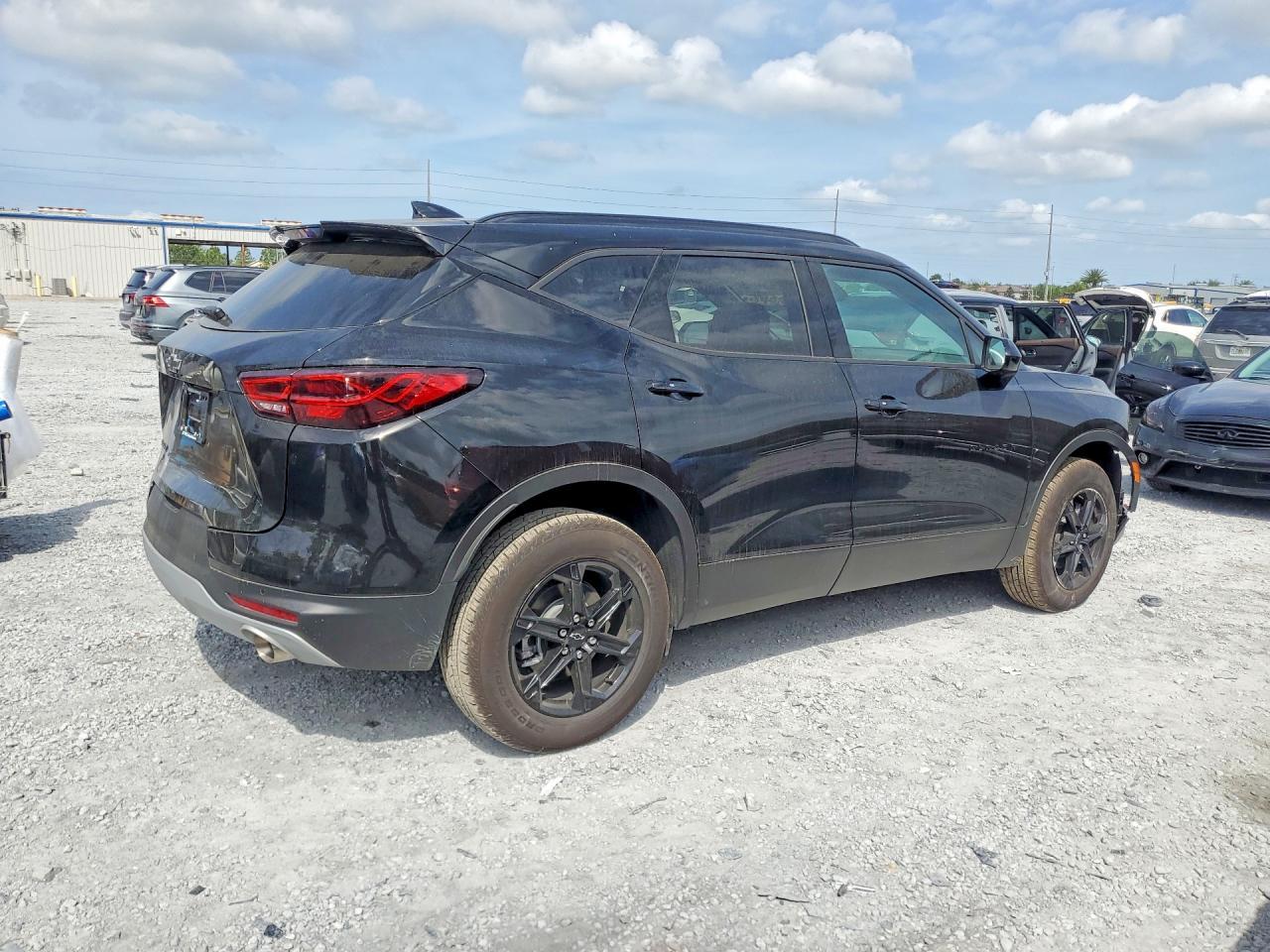 2025 Chevrolet Blazer 2Lt - zdjęcie 3