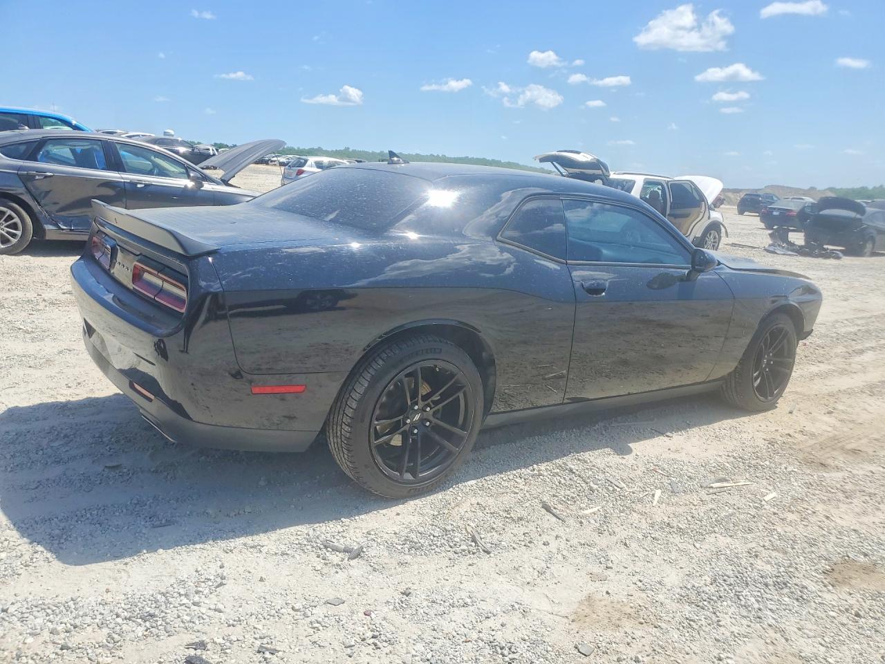 2017 Dodge Challenger Sxt - zdjęcie 3