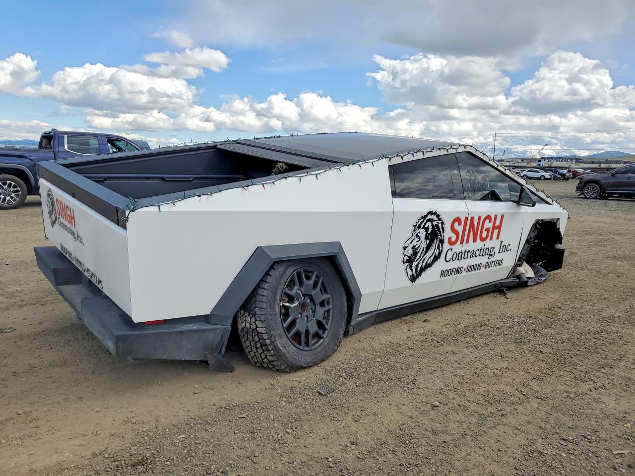 2024 Tesla Cybertruck - zdjęcie 3