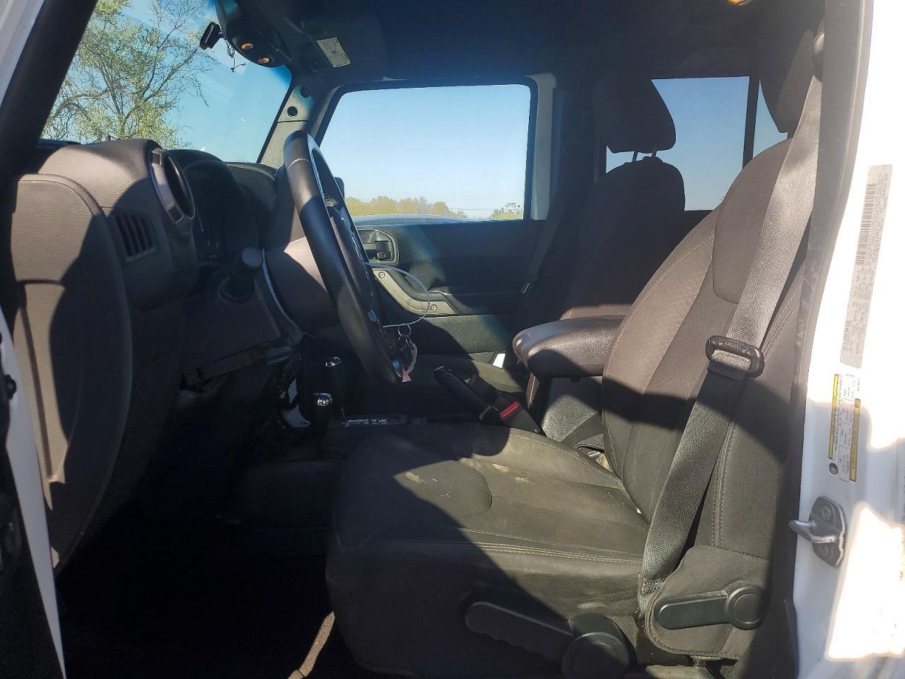 2016 Jeep Wrangler Unlimited Sport - zdjęcie 7
