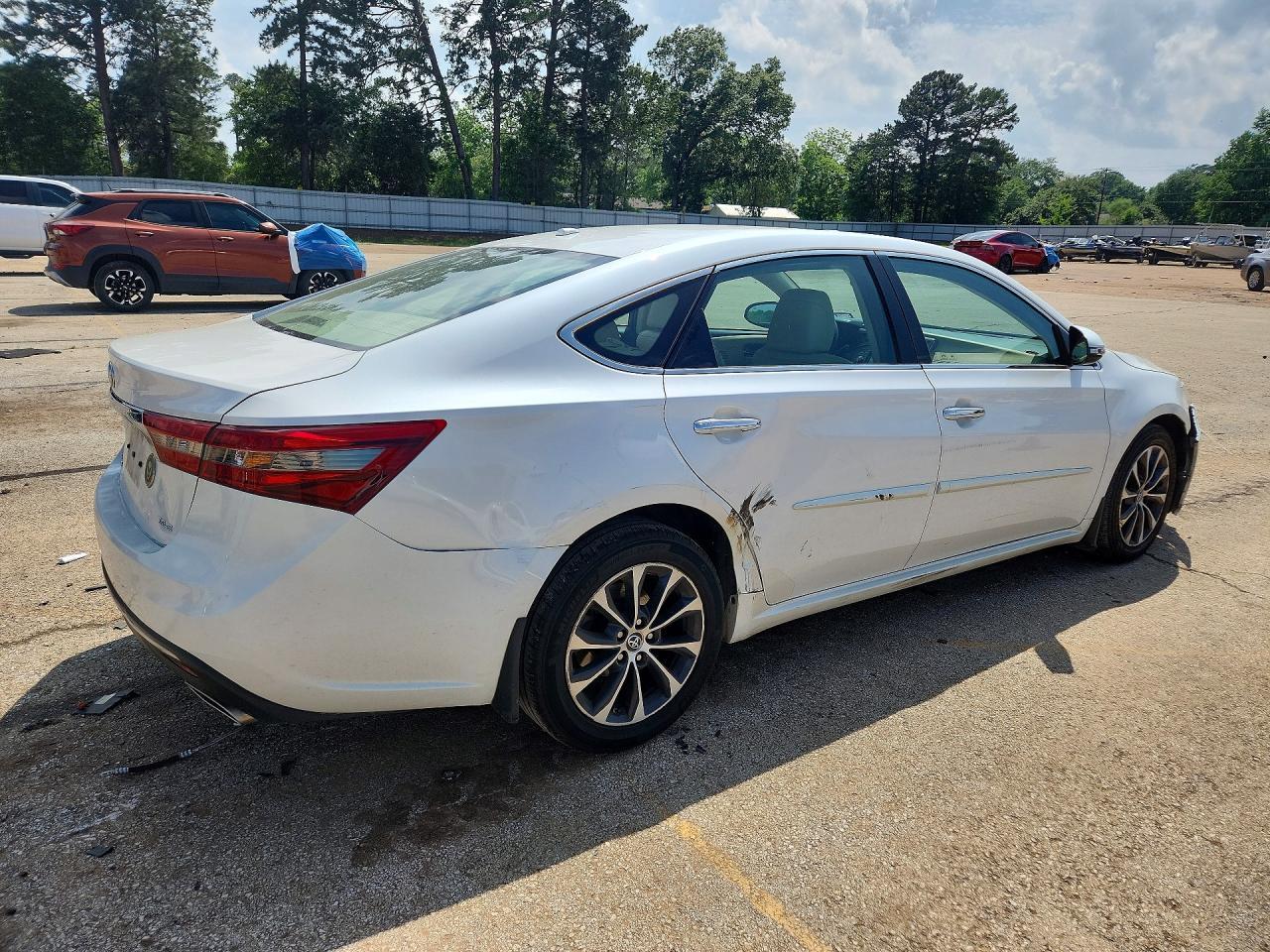 2016 Toyota Avalon Xle Plus - zdjęcie 3