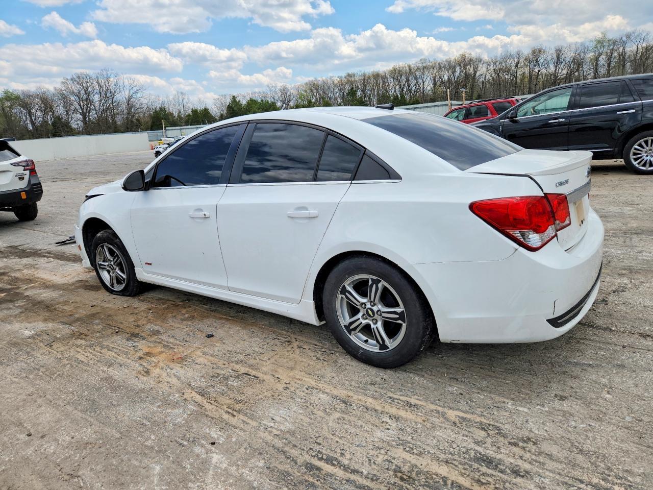 2014 Chevrolet Cruze Lt - zdjęcie 2