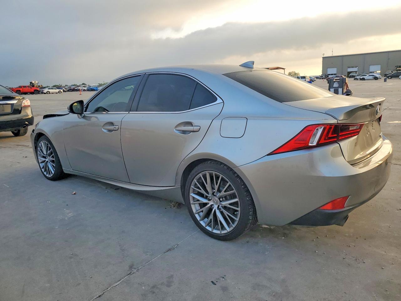 2015 Lexus Is 250 - zdjęcie 2