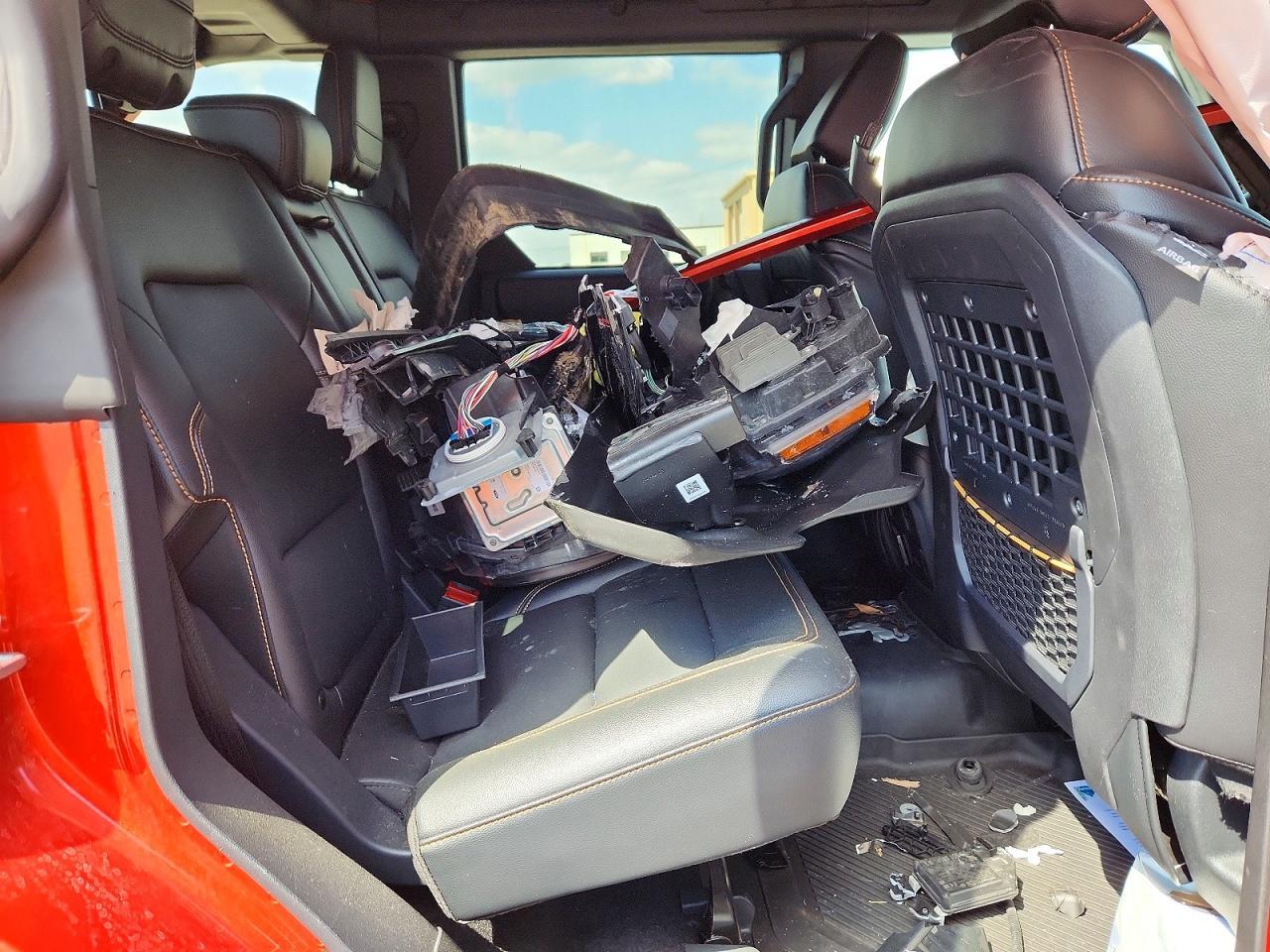 2024 Ford Bronco Badlands - zdjęcie 11