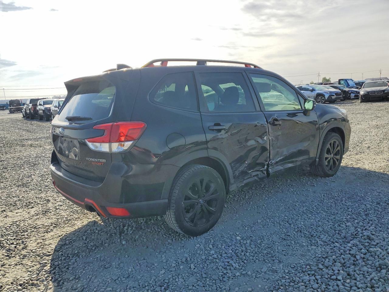 2021 Subaru Forester Sport - zdjęcie 3