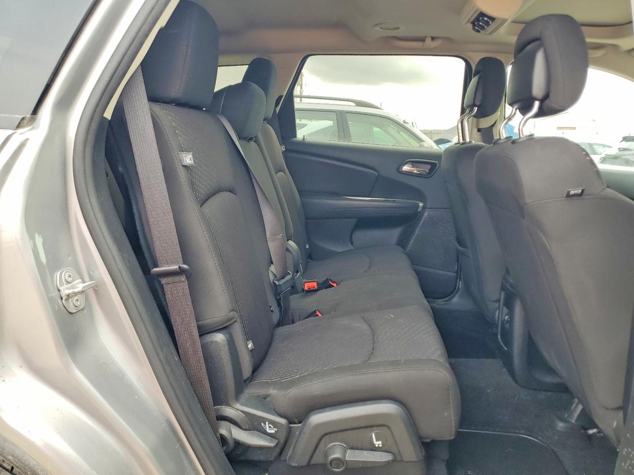 2017 Dodge Journey Crossroad - zdjęcie 11