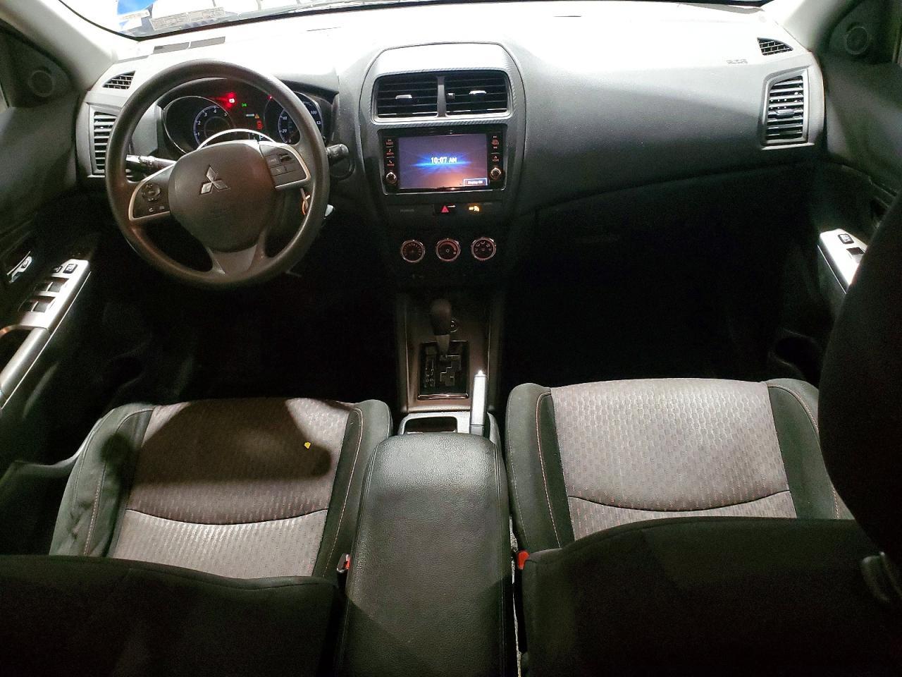 2018 Mitsubishi Outlander Sport Es - zdjęcie 8