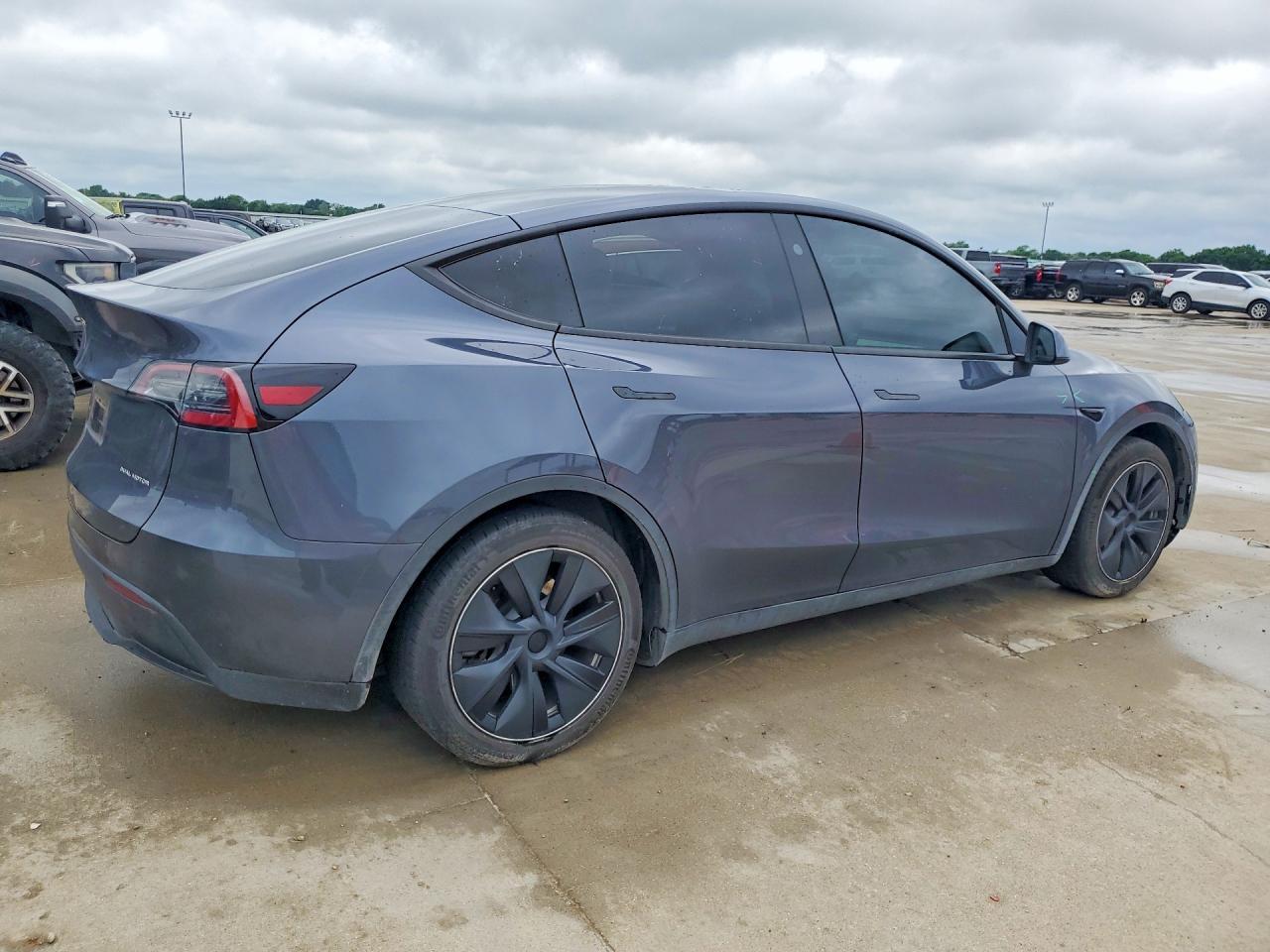 2023 Tesla Model Y - zdjęcie 3