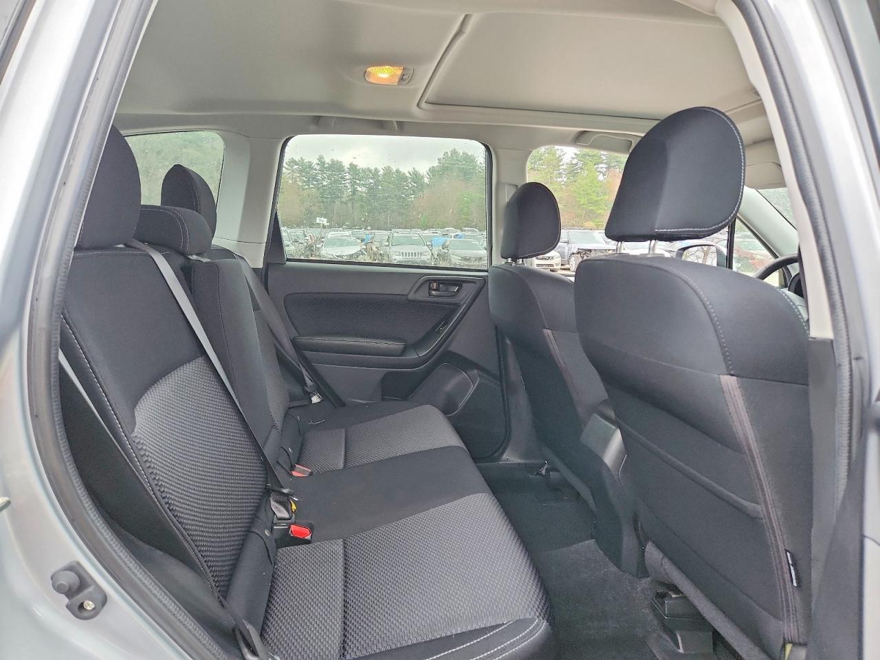 2018 Subaru Forester 2.5I Premium - zdjęcie 11