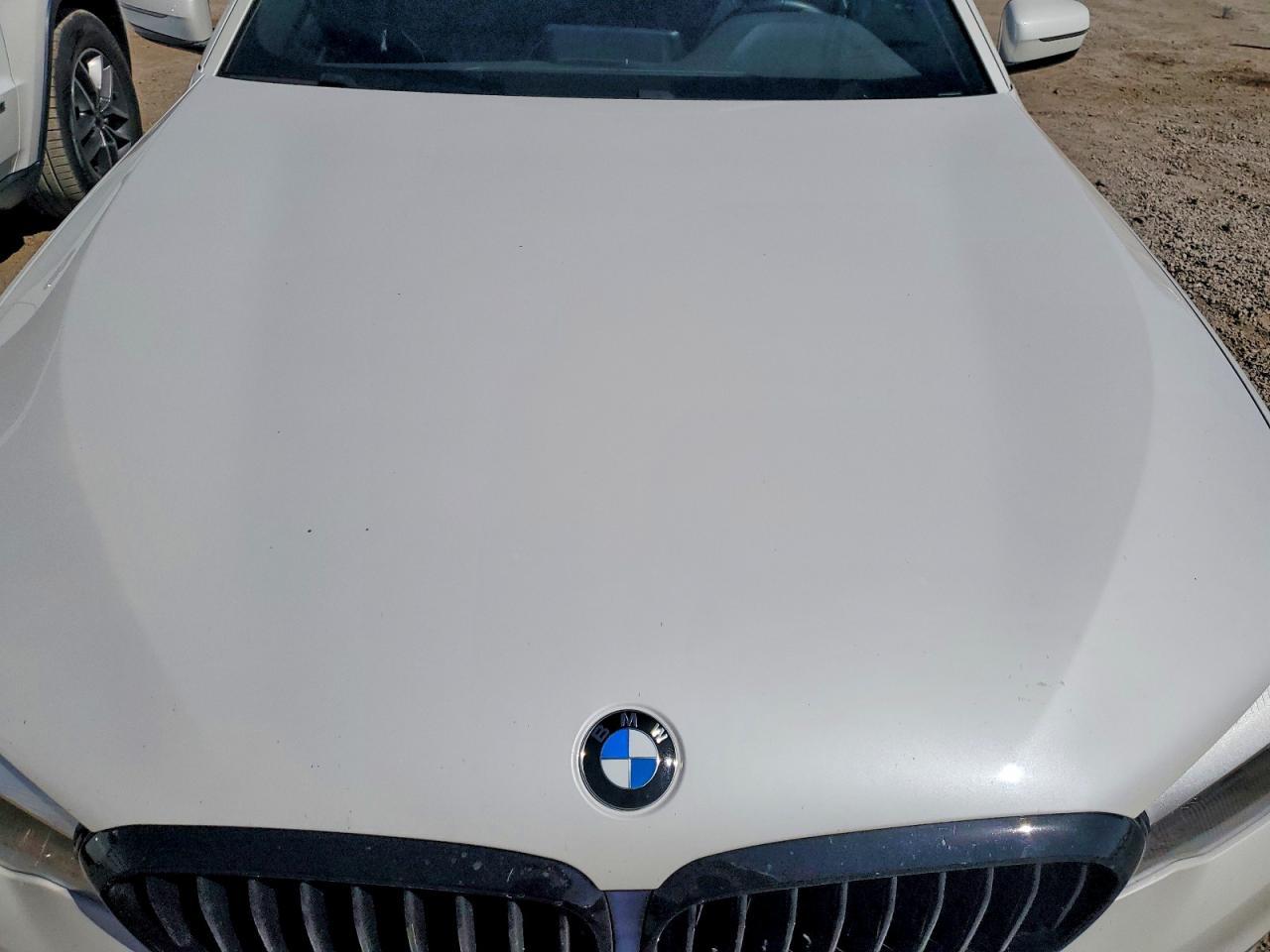 2019 BMW 530 I - zdjęcie 11