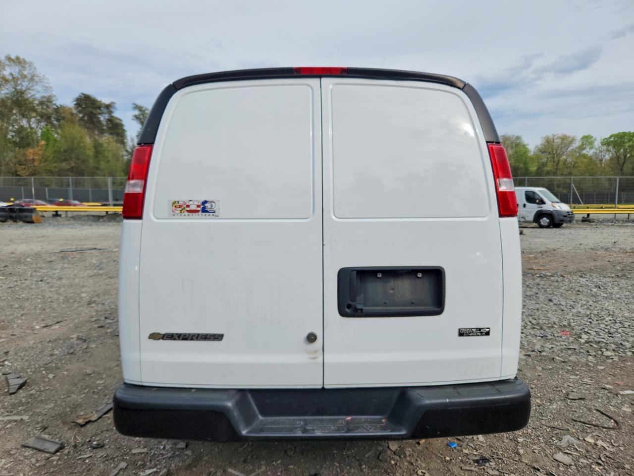 2020 Chevrolet Express G3500 - zdjęcie 6
