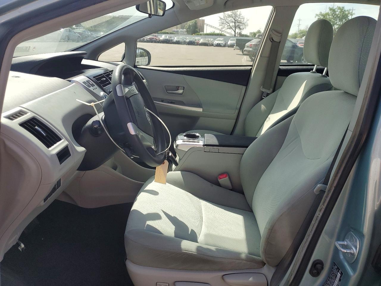 2014 Toyota Prius V Three - zdjęcie 7