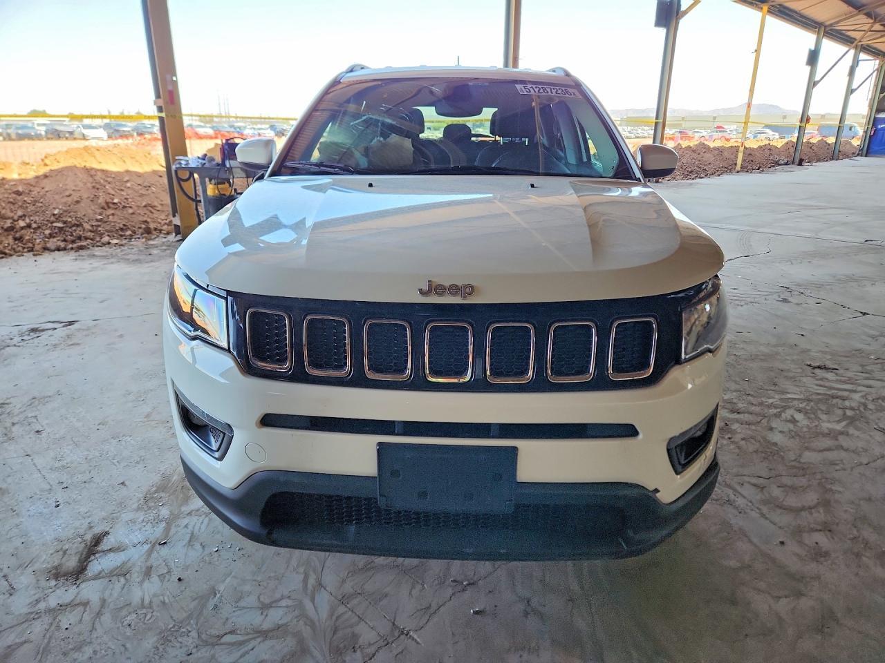 2020 Jeep Compass Latitude - zdjęcie 5