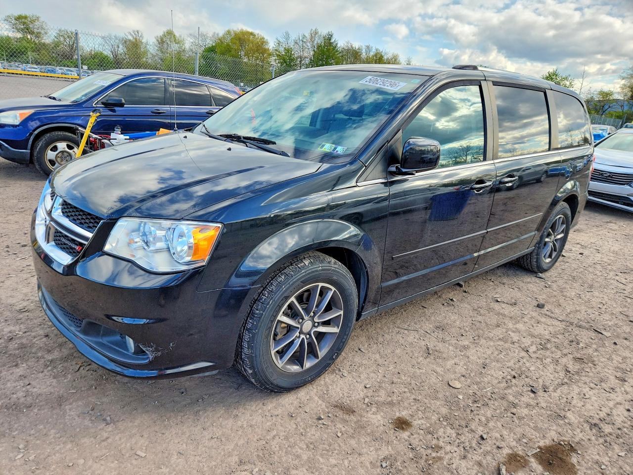 2017 Dodge Grand Caravan Sxt - zdjęcie główne