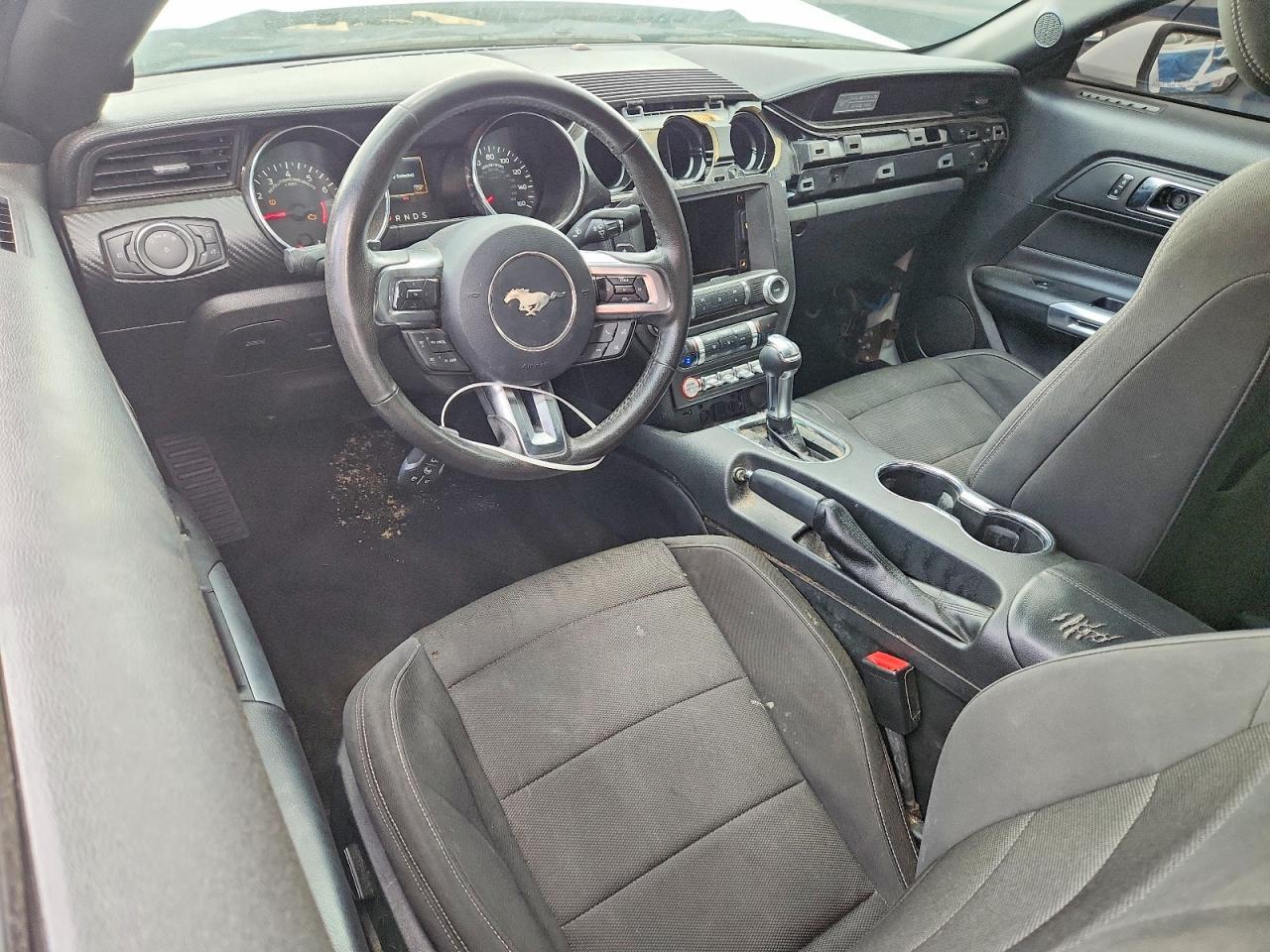 2015 Ford Mustang - zdjęcie 8