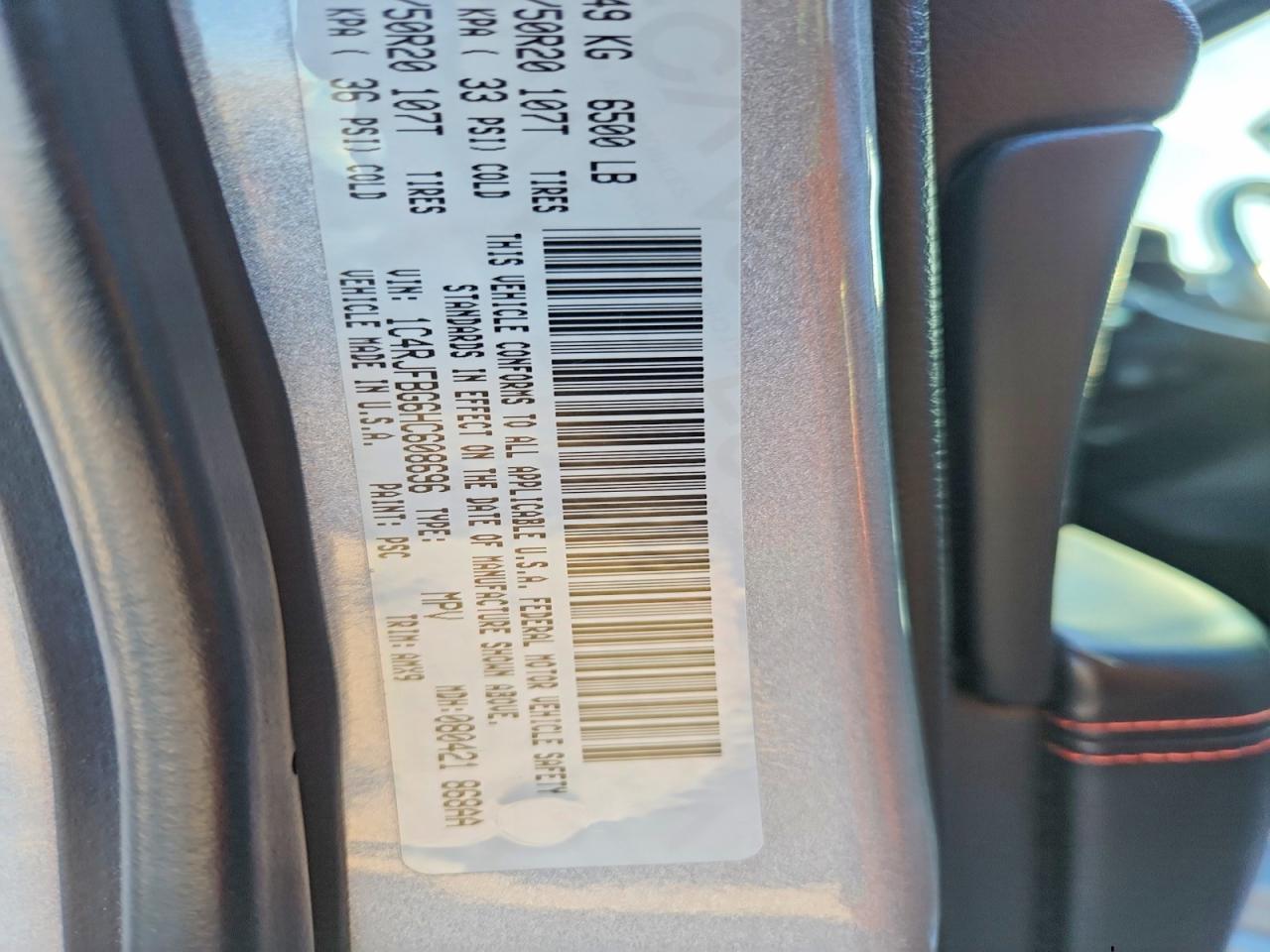 2017 Jeep Grand Cherokee Limited - zdjęcie 13