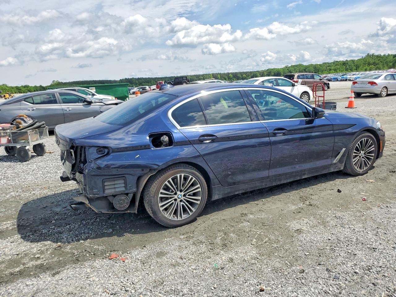 2019 BMW 530 I - zdjęcie 3