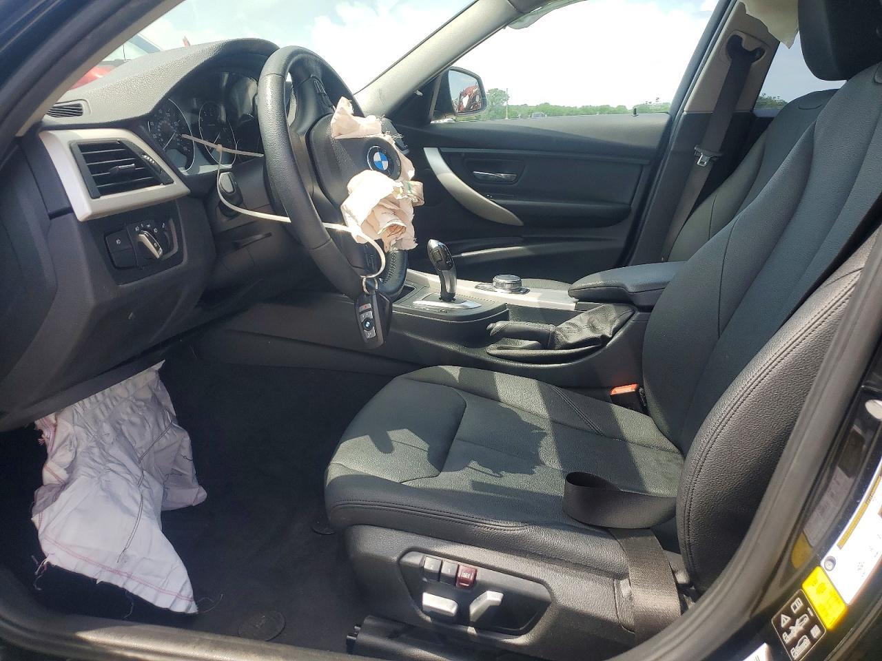2017 BMW 320 Xi - zdjęcie 7