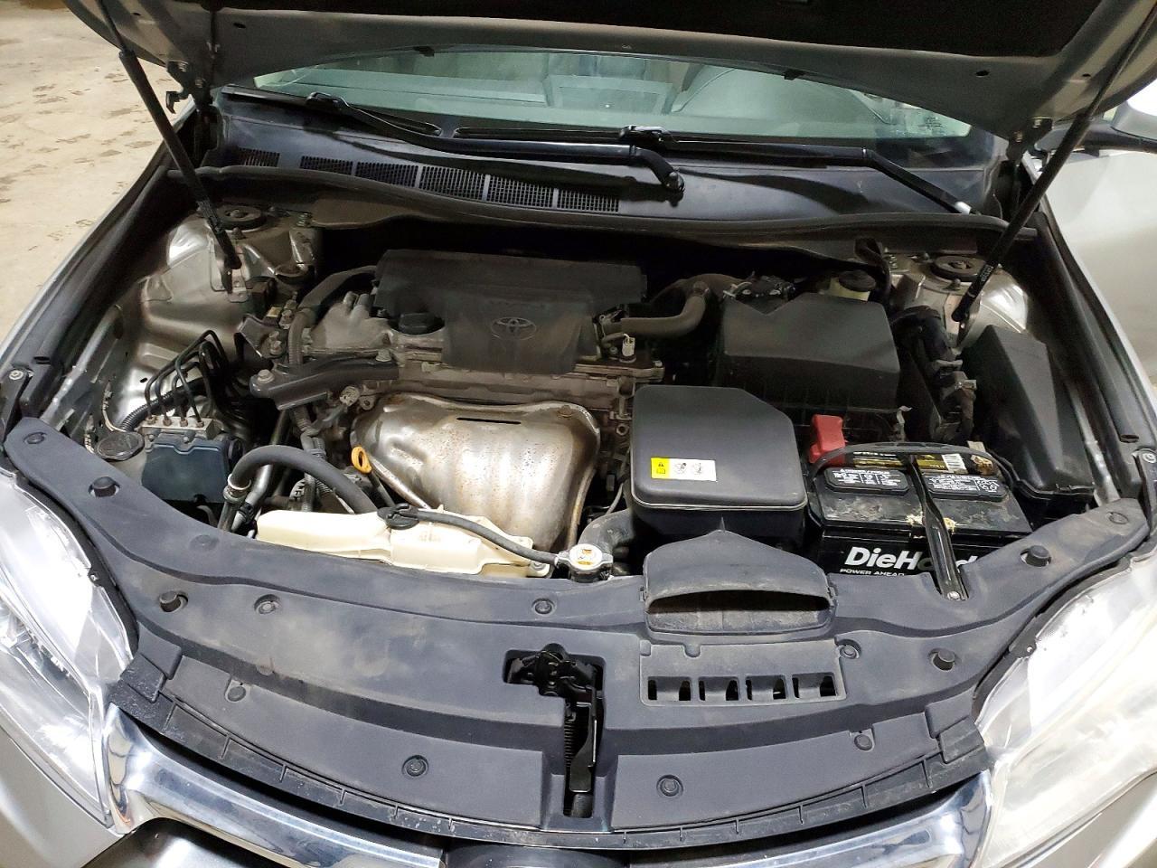 2017 Toyota Camry Le - zdjęcie 11