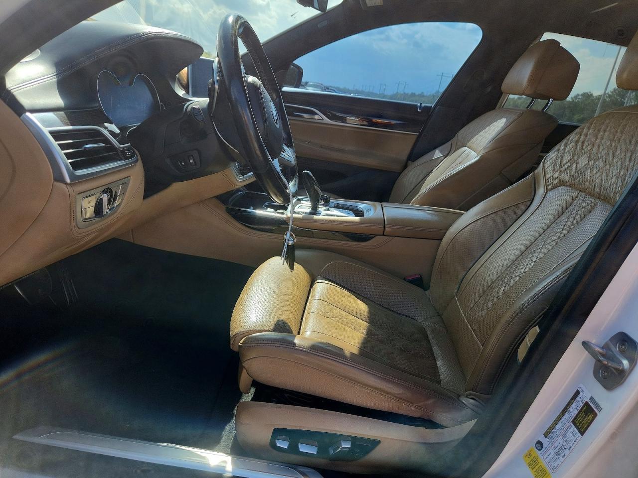 2019 BMW 740 I - zdjęcie 7