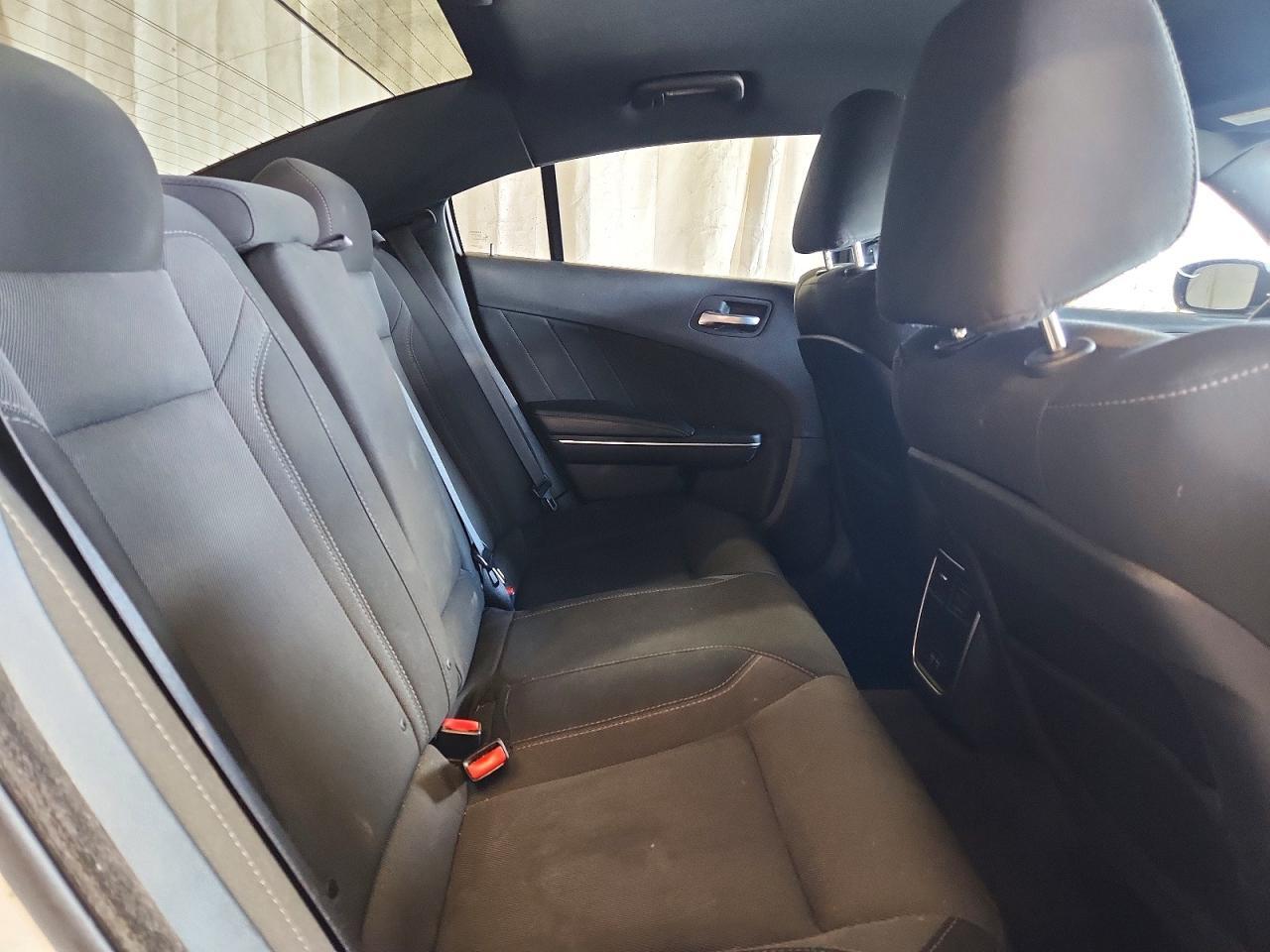 2016 Dodge Charger Sxt - zdjęcie 10