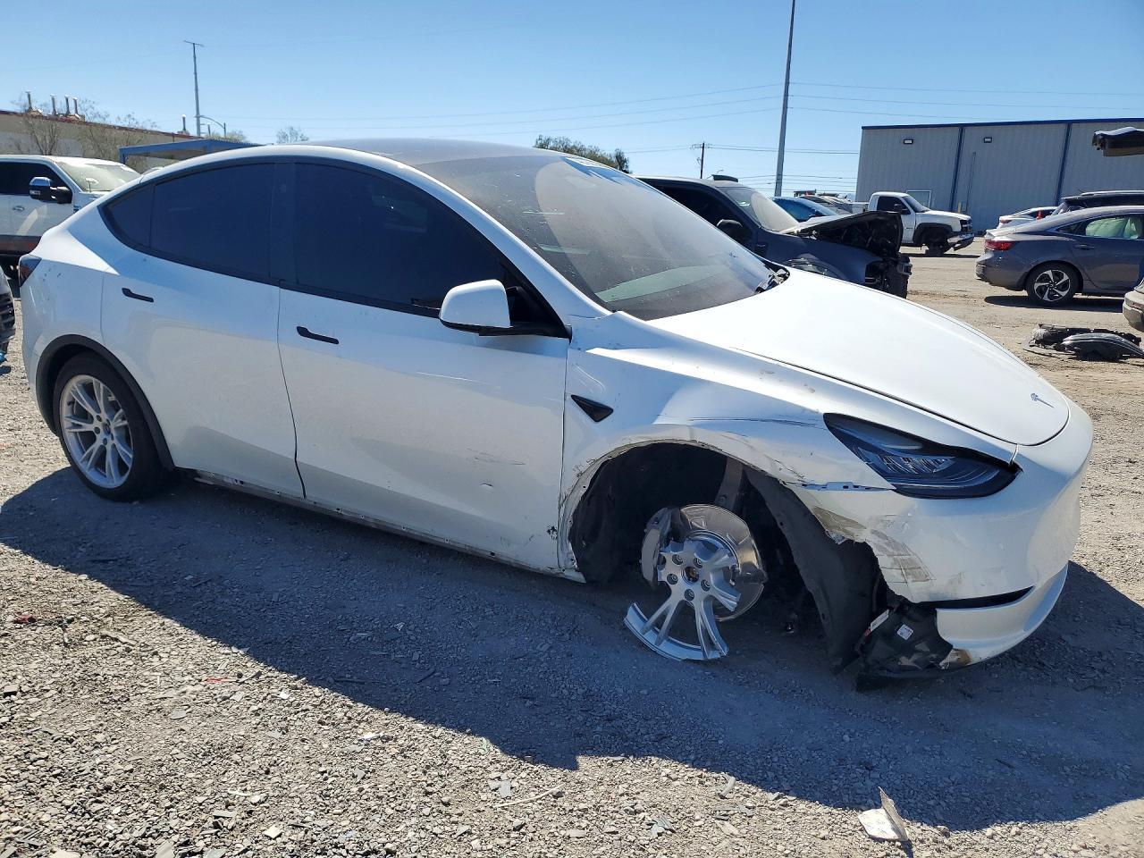 2023 Tesla Model Y - zdjęcie 4