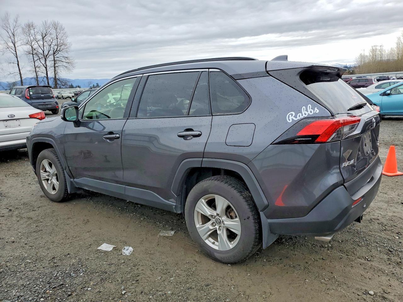 2019 Toyota Rav4 Xle - zdjęcie 2