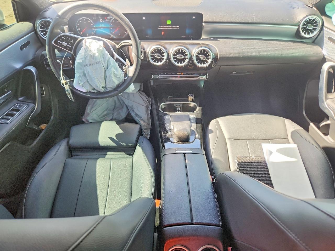 2022 Mercedes-Benz A 220 - zdjęcie 8