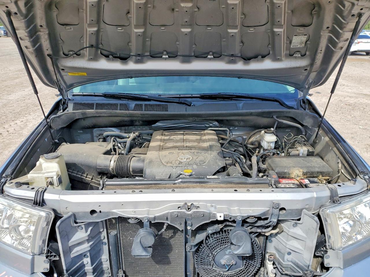 2017 Toyota Sequoia Limited - zdjęcie 12