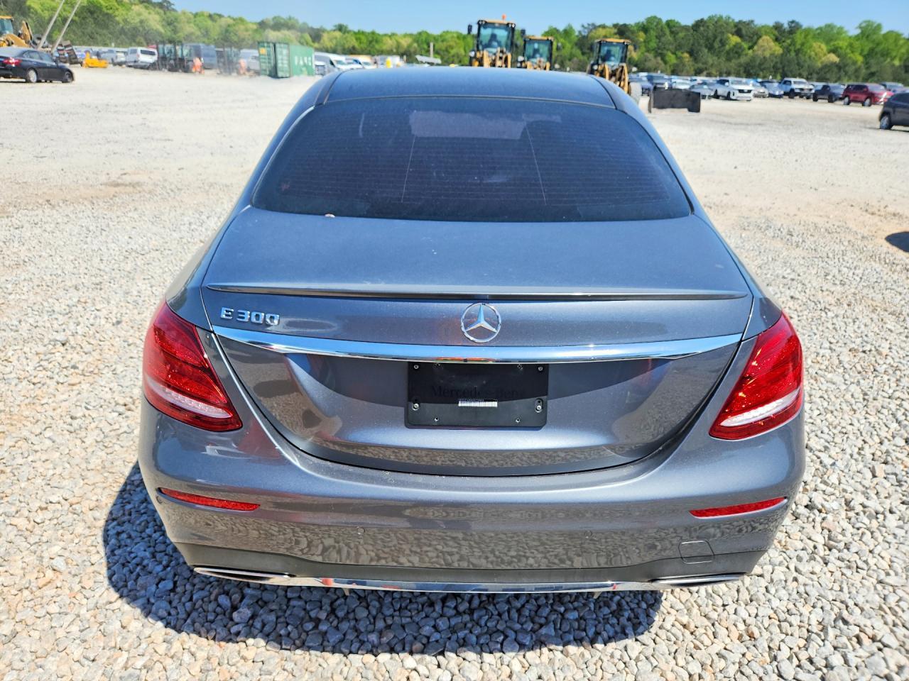 2017 Mercedes-Benz E 300 - zdjęcie 6