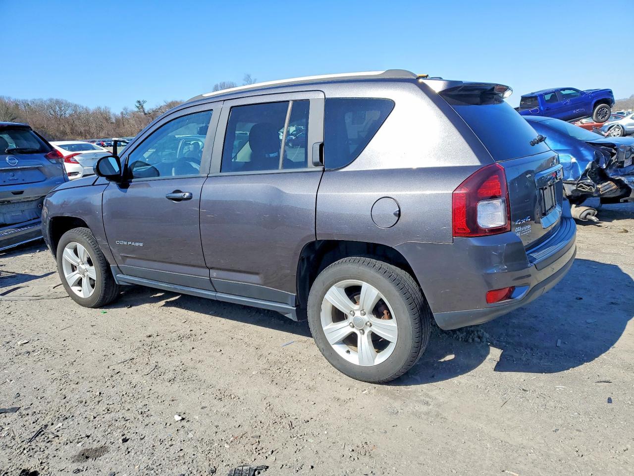 2017 Jeep Compass Sport - zdjęcie 2