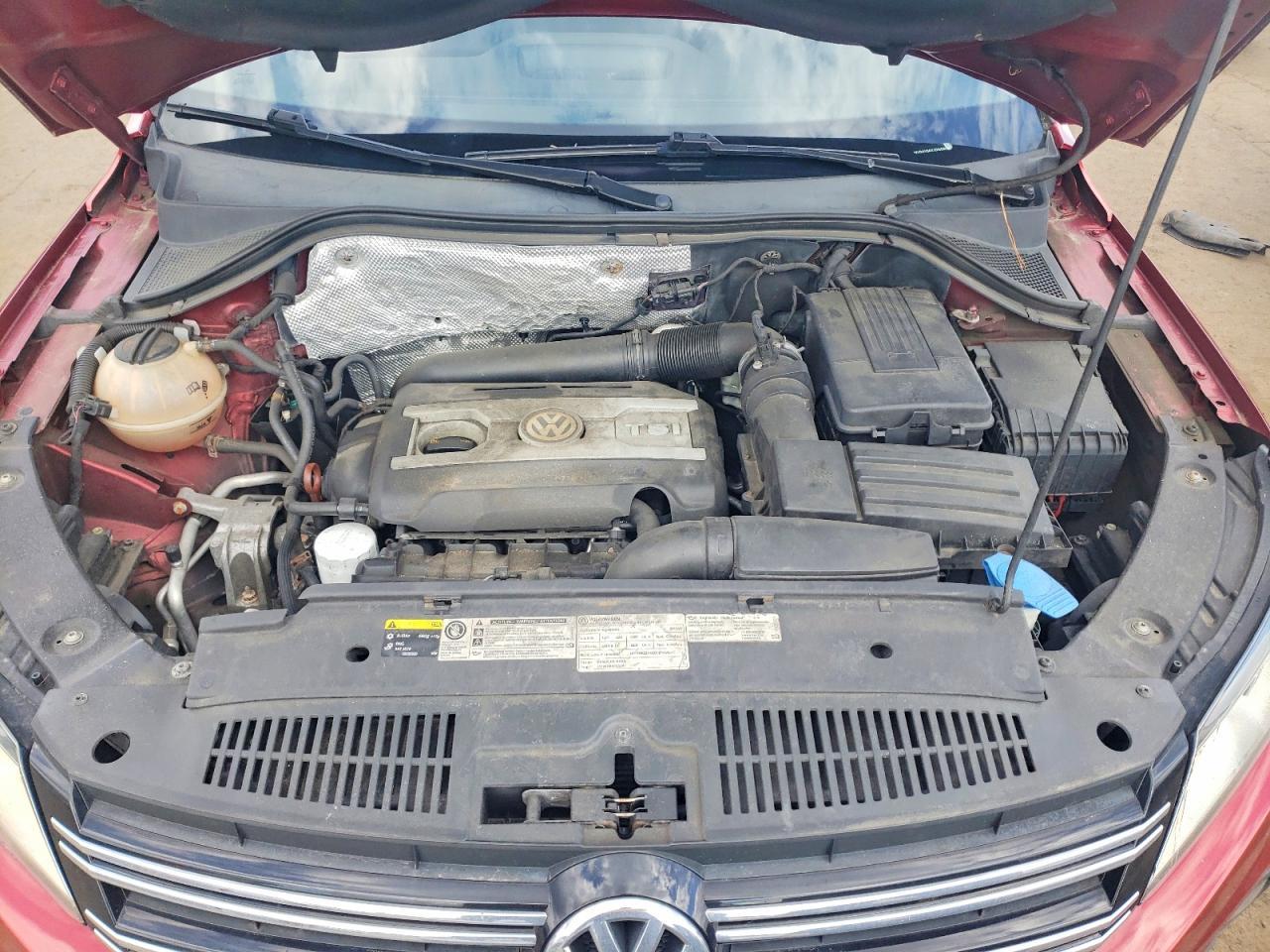 2013 Volkswagen Tiguan S - zdjęcie 11
