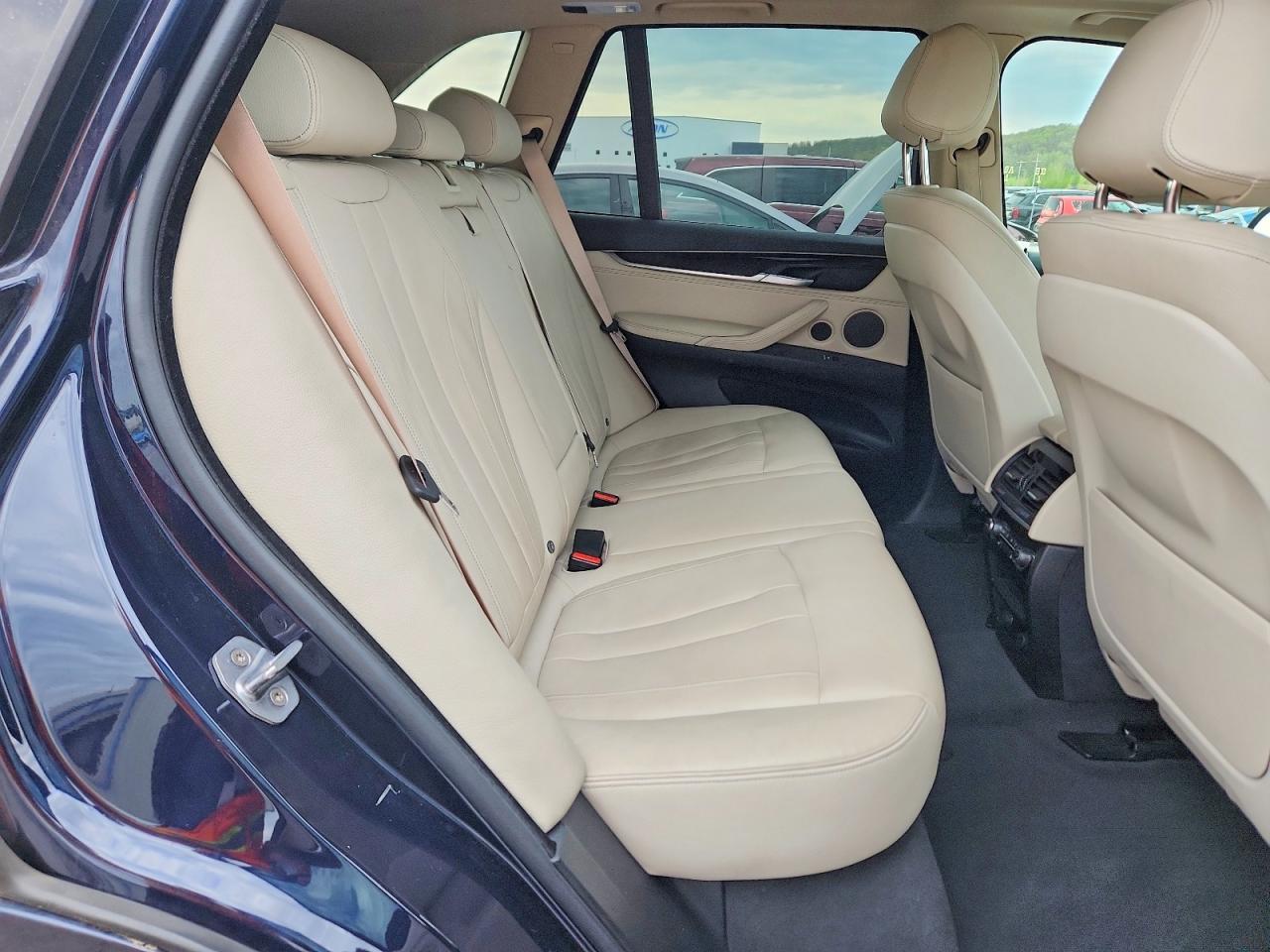 2016 BMW X5 xDrive35I - zdjęcie 10