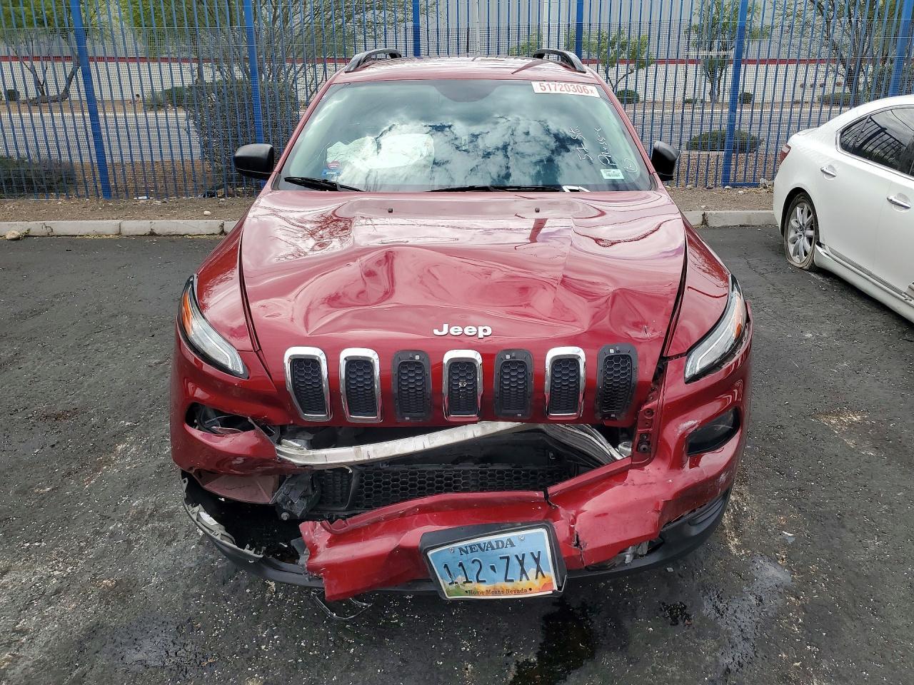 2016 Jeep Cherokee Sport - zdjęcie 5