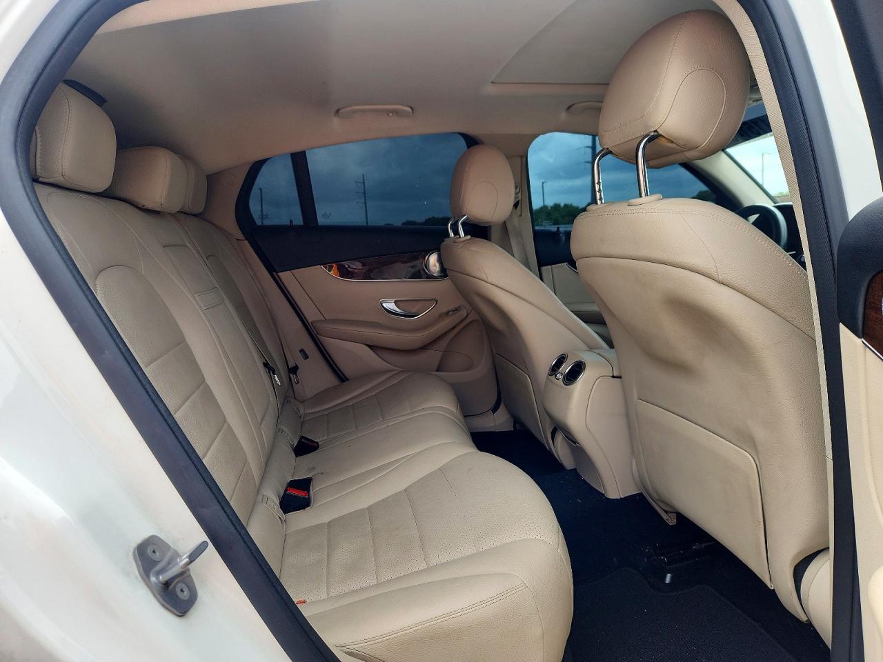 2019 Mercedes-Benz Glc 300 4Matic - zdjęcie 11