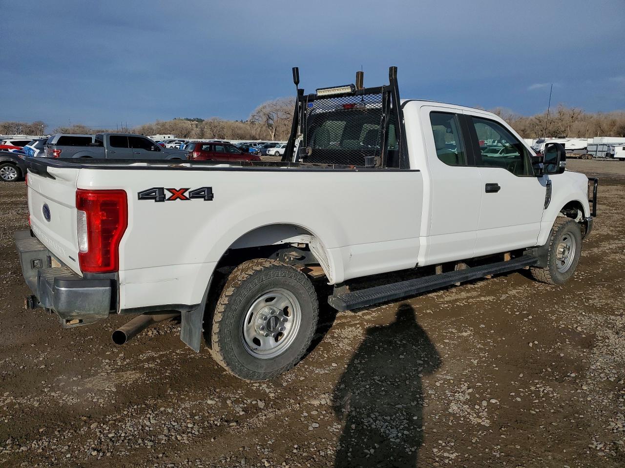 2019 Ford F350 Super Duty - zdjęcie 3